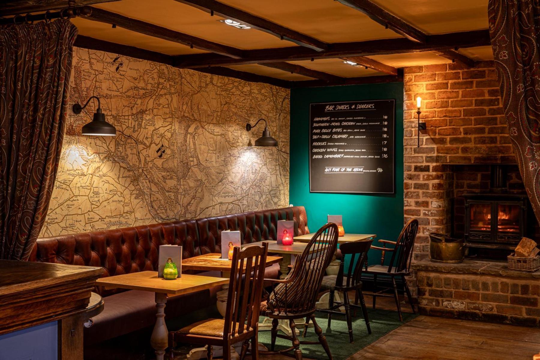 The Devonshire Arms Hotel Baslow Exterior photo