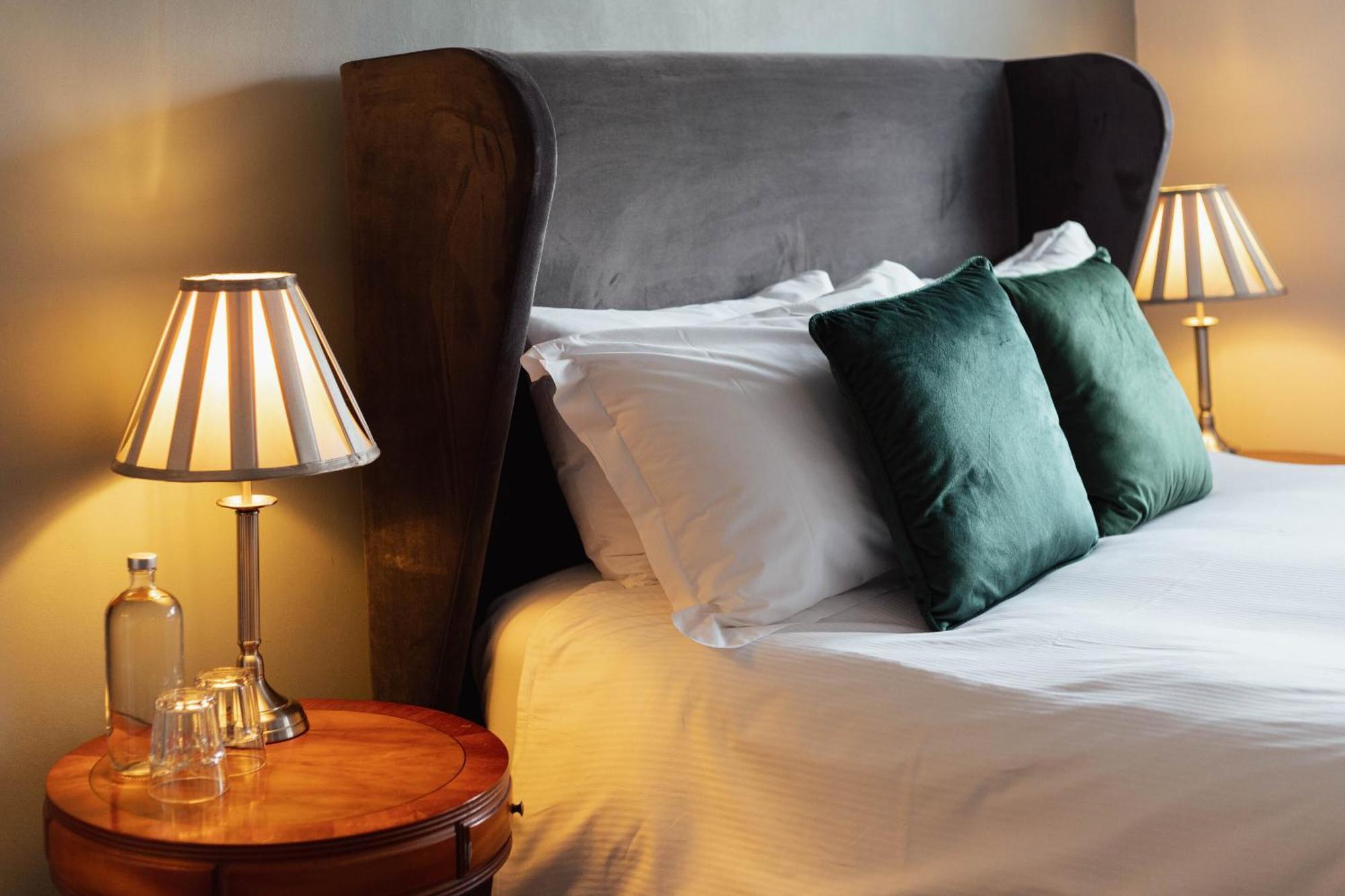 The Devonshire Arms Hotel Baslow Room photo